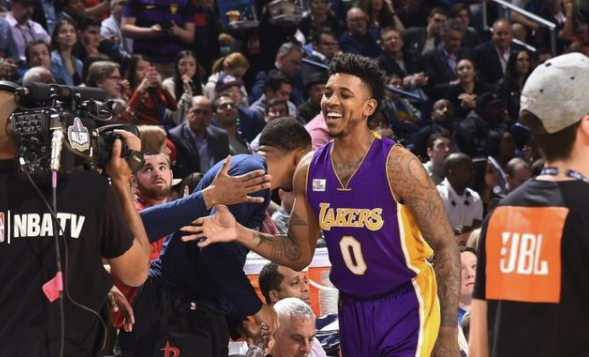 射出两点 射出两点